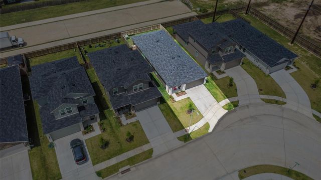 1010 Muscadine Vine Lane, Houston, TX 77090