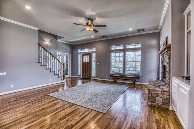 10822 N Korthauer, Bellville, TX 77418