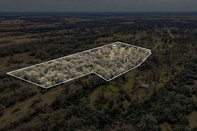 10822 N Korthauer, Bellville, TX 77418