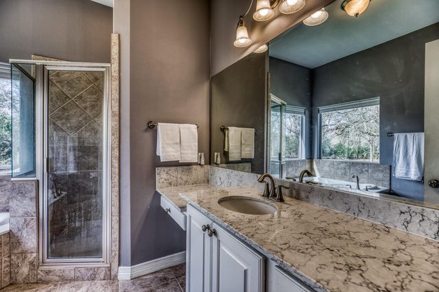 10822 N Korthauer, Bellville, TX 77418