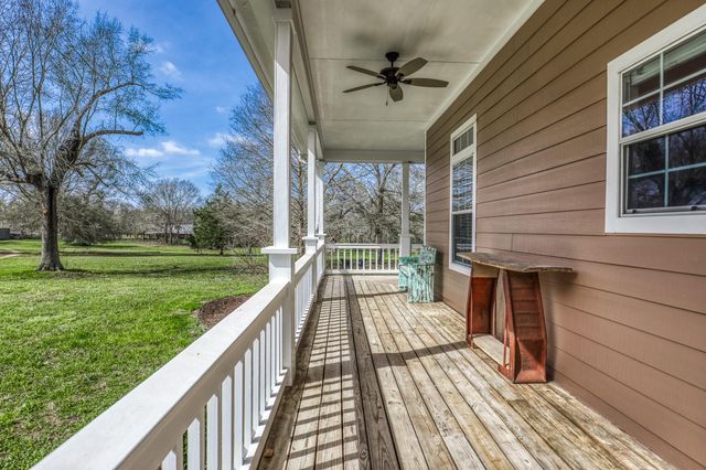 10822 N Korthauer, Bellville, TX 77418