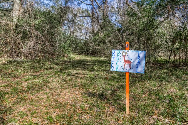 10822 N Korthauer, Bellville, TX 77418