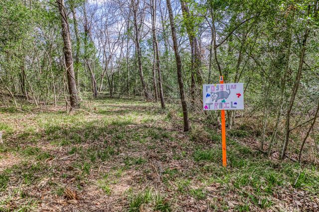 10822 N Korthauer, Bellville, TX 77418