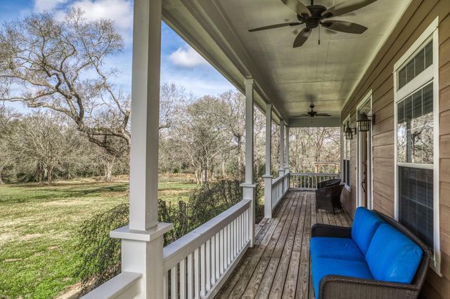 10822 N Korthauer, Bellville, TX 77418