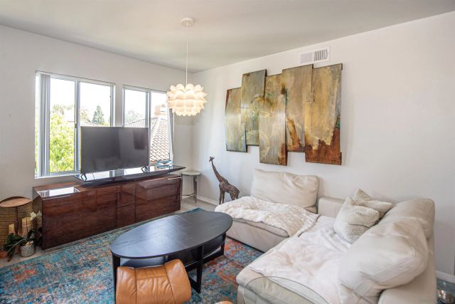 4175 Via Candidiz 21, San Diego, CA 92130