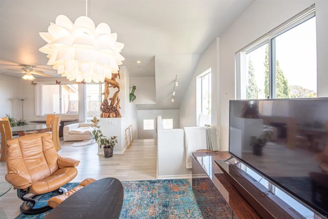 4175 Via Candidiz 21, San Diego, CA 92130