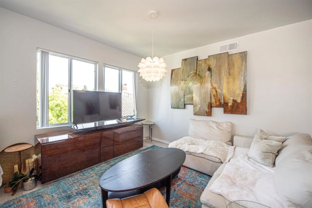 4175 Via Candidiz 21, San Diego, CA 92130