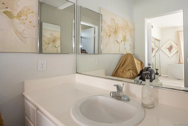 4175 Via Candidiz 21, San Diego, CA 92130