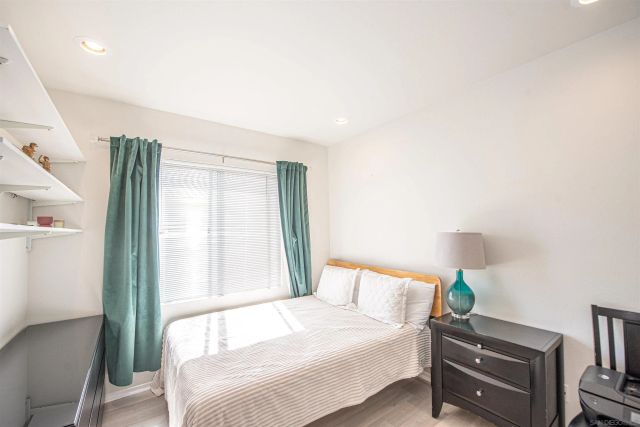 4175 Via Candidiz 21, San Diego, CA 92130