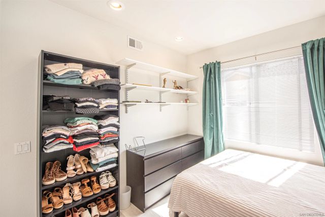 4175 Via Candidiz 21, San Diego, CA 92130