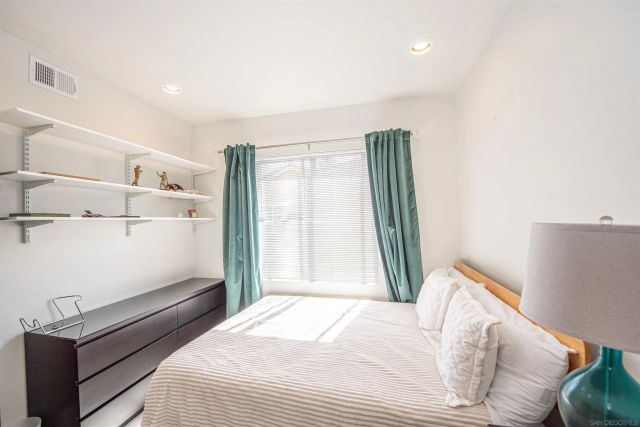 4175 Via Candidiz 21, San Diego, CA 92130
