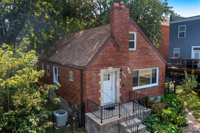 6750 Plateau Avenue, St Louis, MO 63139