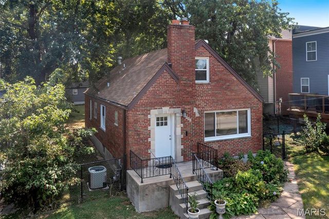 6750 Plateau Avenue, St Louis, MO 63139