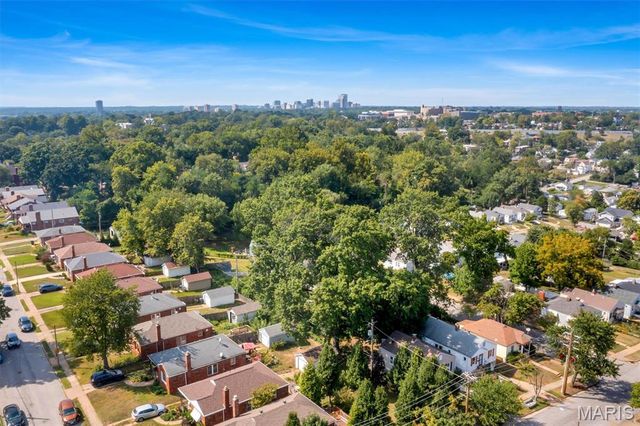 6750 Plateau Avenue, St Louis, MO 63139