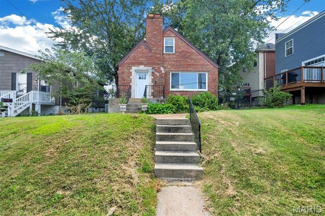 6750 Plateau Avenue, St Louis, MO 63139