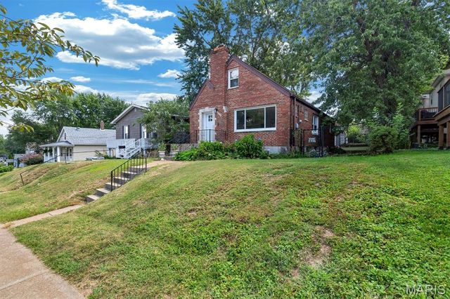 6750 Plateau Avenue, St Louis, MO 63139