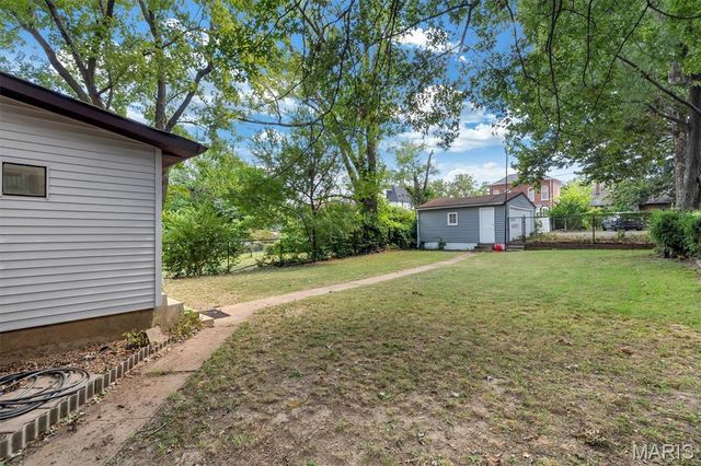 6750 Plateau Avenue, St Louis, MO 63139