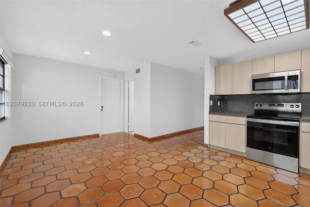 6328 SW 127th Pl, Miami, FL 33183