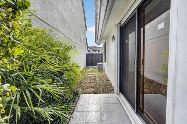 6328 SW 127th Pl, Miami, FL 33183
