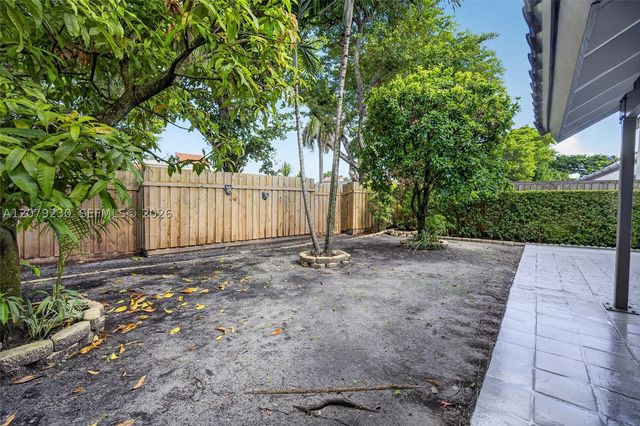 6328 SW 127th Pl, Miami, FL 33183