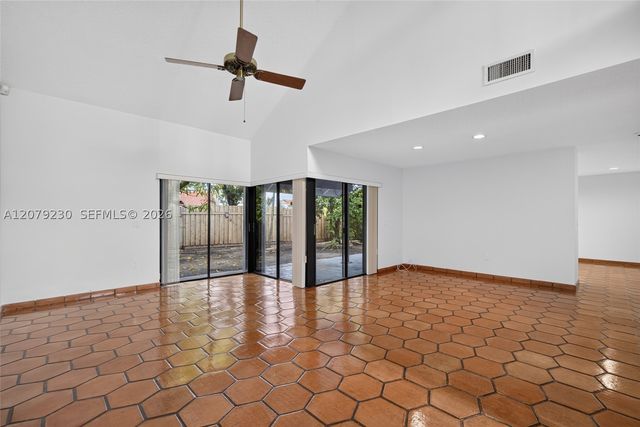 6328 SW 127th Pl, Miami, FL 33183