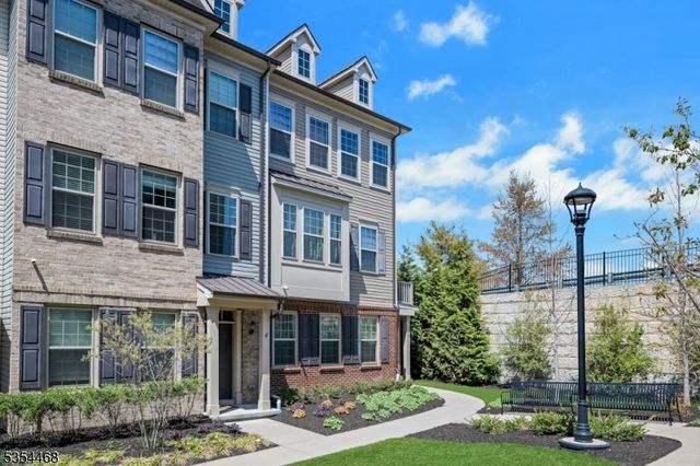 2 Ambrosia Ct, Livingston Twp., NJ 07039