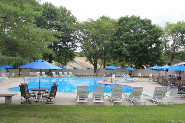 41 Jefferson Oval B, Yorktown Heights, NY 10598