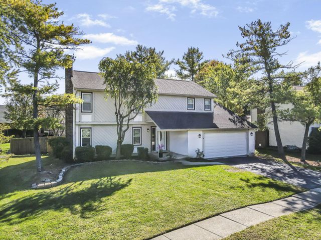 7898 Sarahurst Drive, Dublin, OH 43016