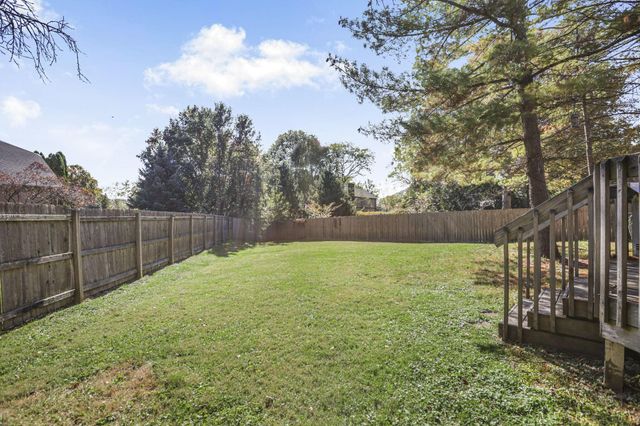 7898 Sarahurst Drive, Dublin, OH 43016