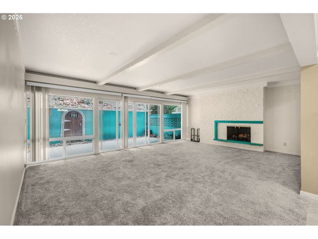 4460 Sw SCHOLLS FERRY Rd 3, Portland, OR 97225