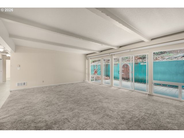 4460 Sw SCHOLLS FERRY Rd 3, Portland, OR 97225