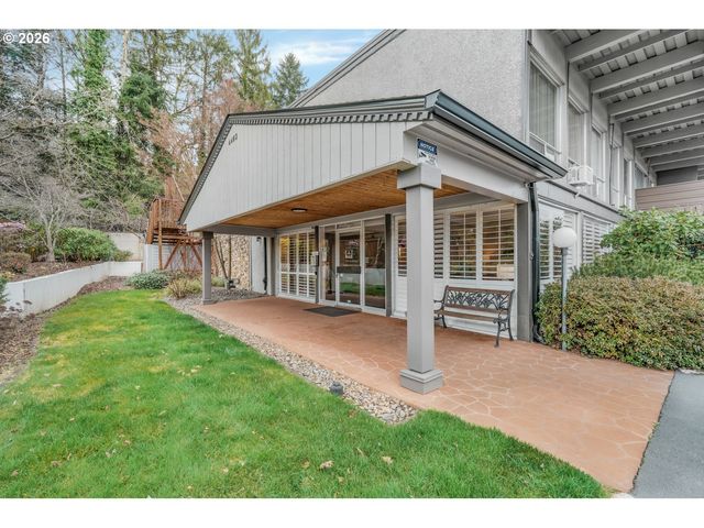 4460 Sw SCHOLLS FERRY Rd 3, Portland, OR 97225