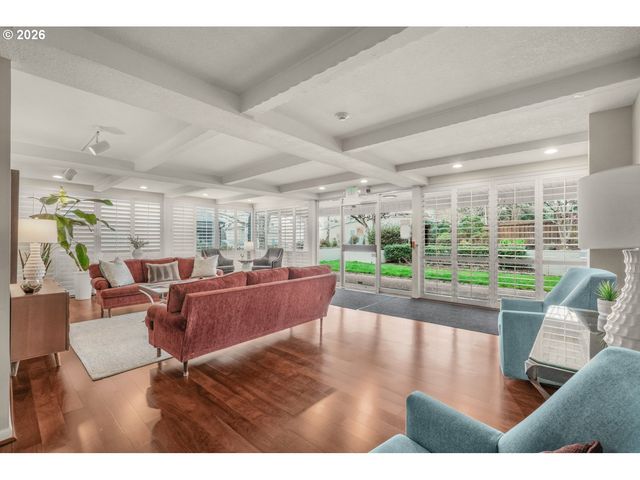 4460 Sw SCHOLLS FERRY Rd 3, Portland, OR 97225