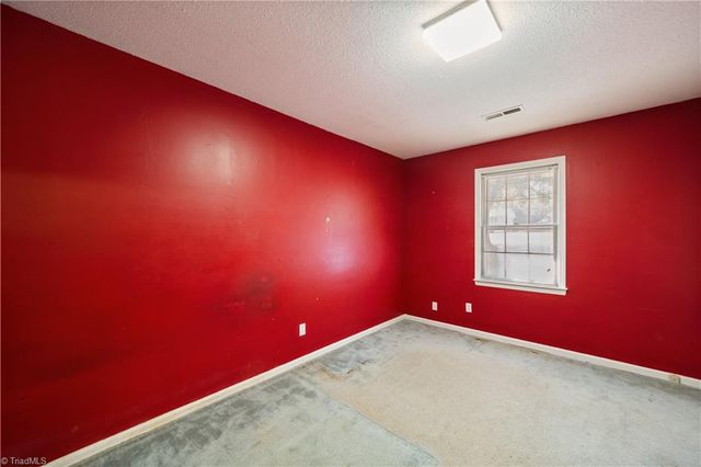 9241 Sahabi Road, Kernersville, NC 27284