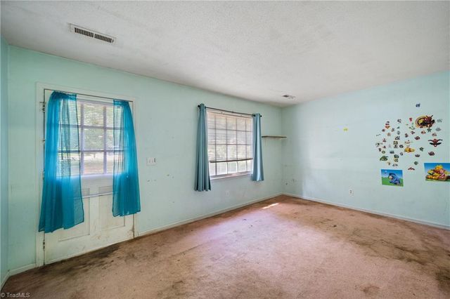 9241 Sahabi Road, Kernersville, NC 27284