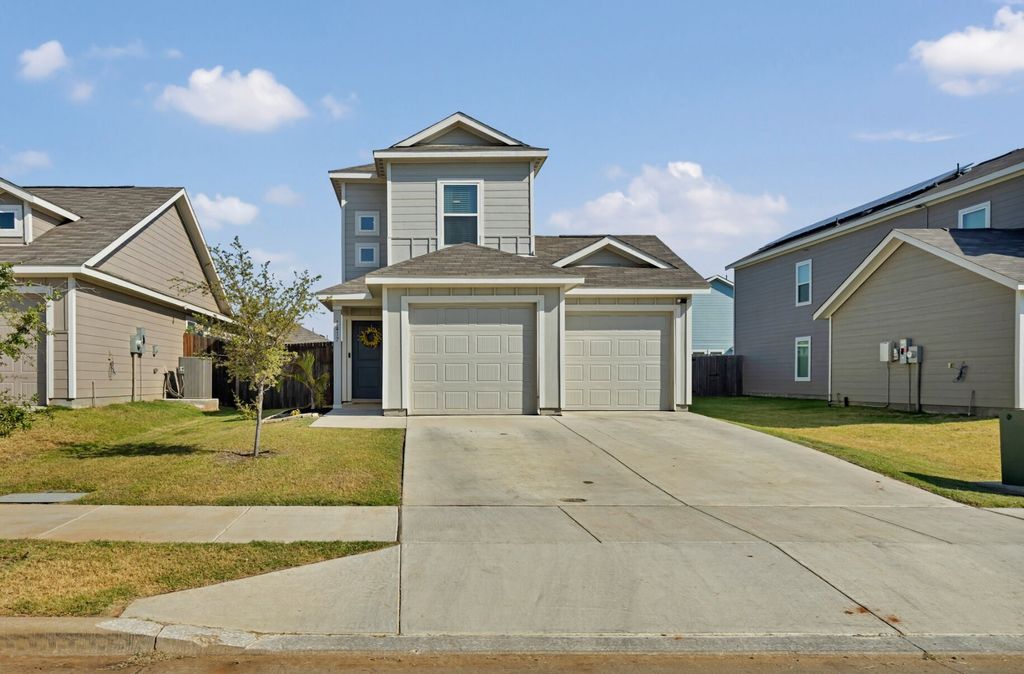 1417 Silver Spruce Lane, Fort Worth, TX 76140 — exterior