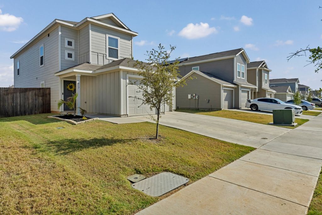 1417 Silver Spruce Lane, Fort Worth, TX 76140 — photo 2