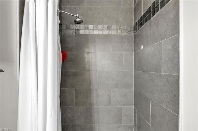 1617 Cassell ST, Virginia Beach, VA 23454