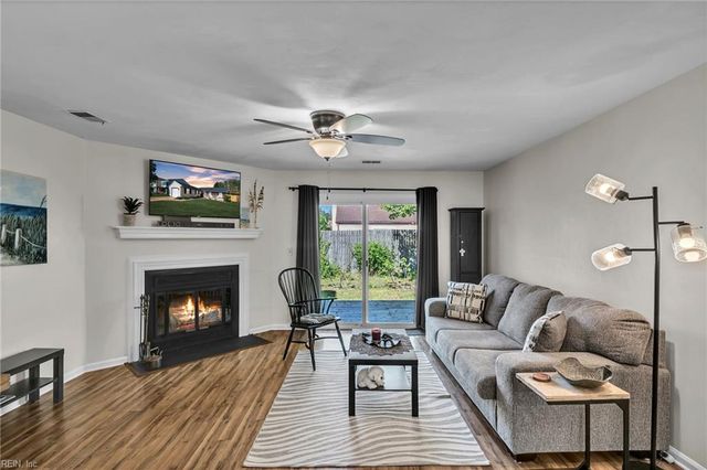 1617 Cassell ST, Virginia Beach, VA 23454