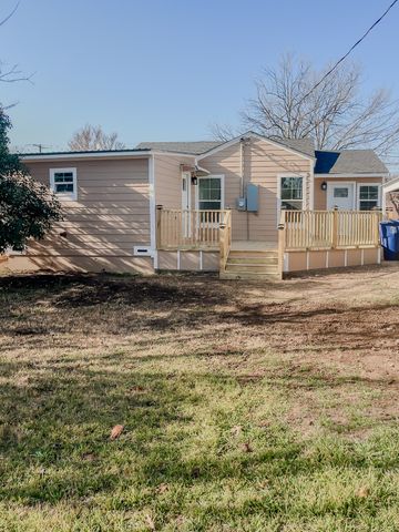 2306 Austin Avenue, Brownwood, TX 76801