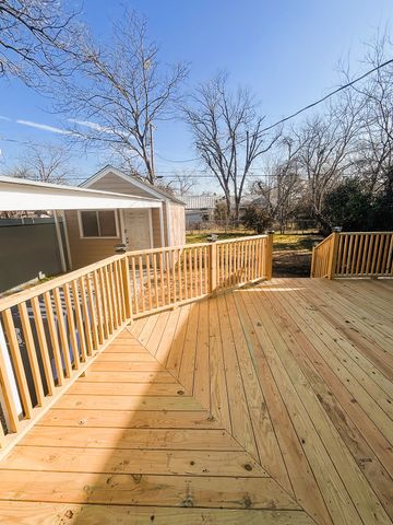 2306 Austin Avenue, Brownwood, TX 76801