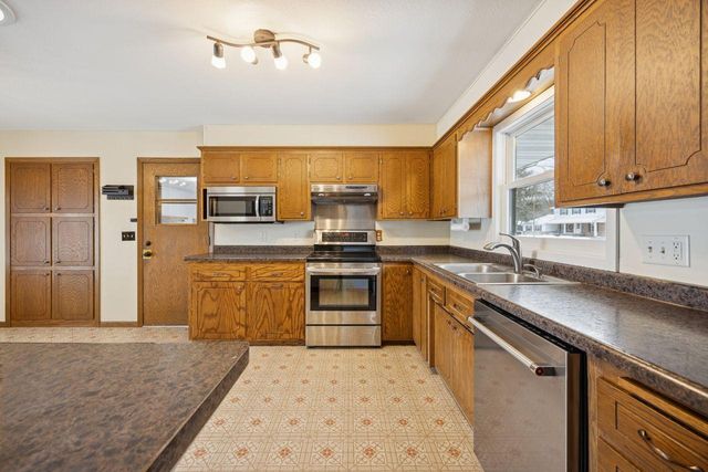 1011 Hazel Street, River Falls, WI 54022