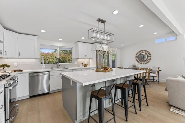 236 Lassen Avenue, Mountain View, CA 94043