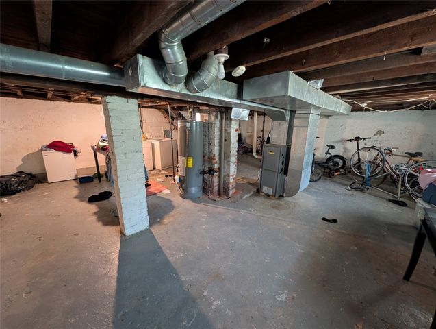 828 W 17TH Street, Erie, PA 16502
