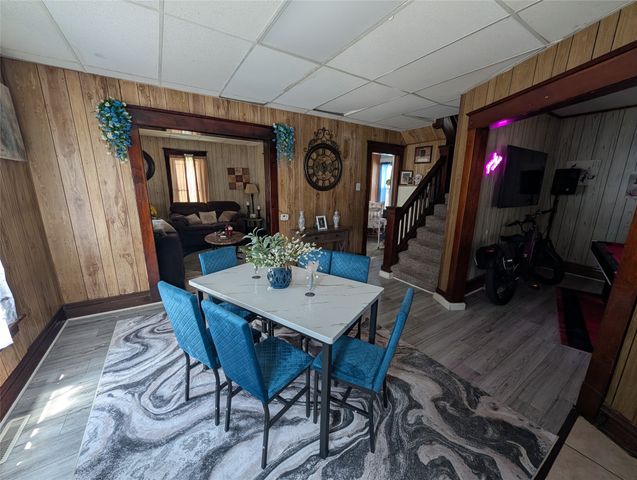 828 W 17TH Street, Erie, PA 16502