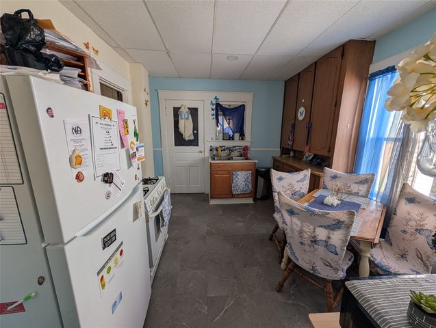 828 W 17TH Street, Erie, PA 16502