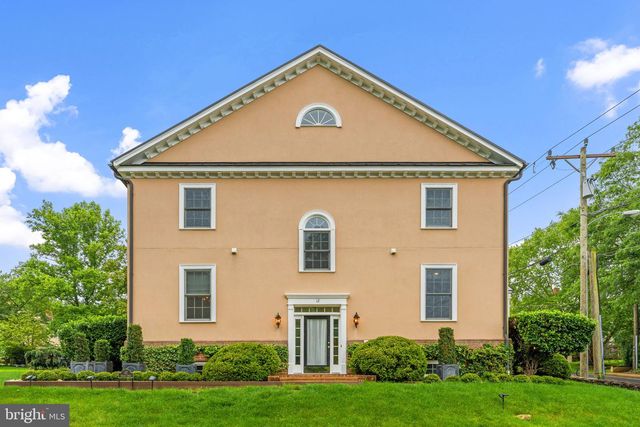 12 ORANGE DR, Middleburg, VA 20117