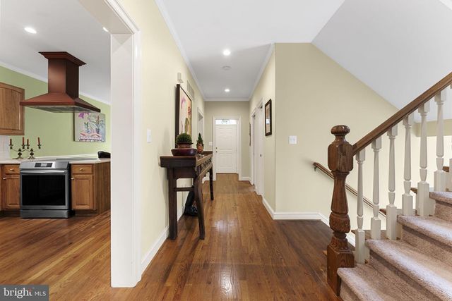 12 ORANGE DR, Middleburg, VA 20117