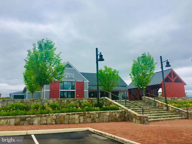 1632 BAY CEDAR DR, Dumfries, VA 22026