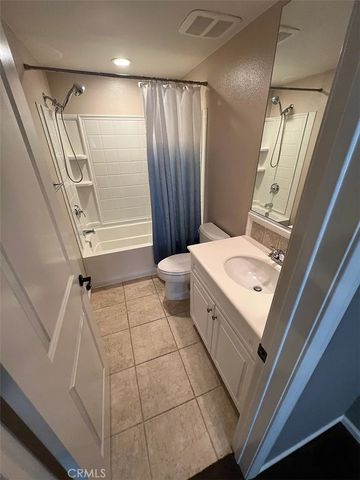 1752 Grand Avenue 2, Long Beach, CA 90804